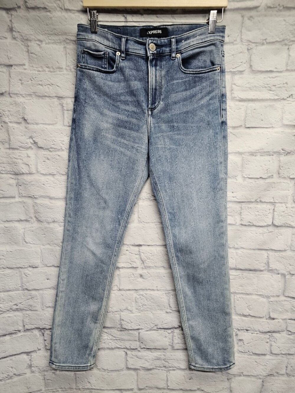 Express 8 Reg High Rise Light Medium Wash Stretch Ankle Legging Jeans